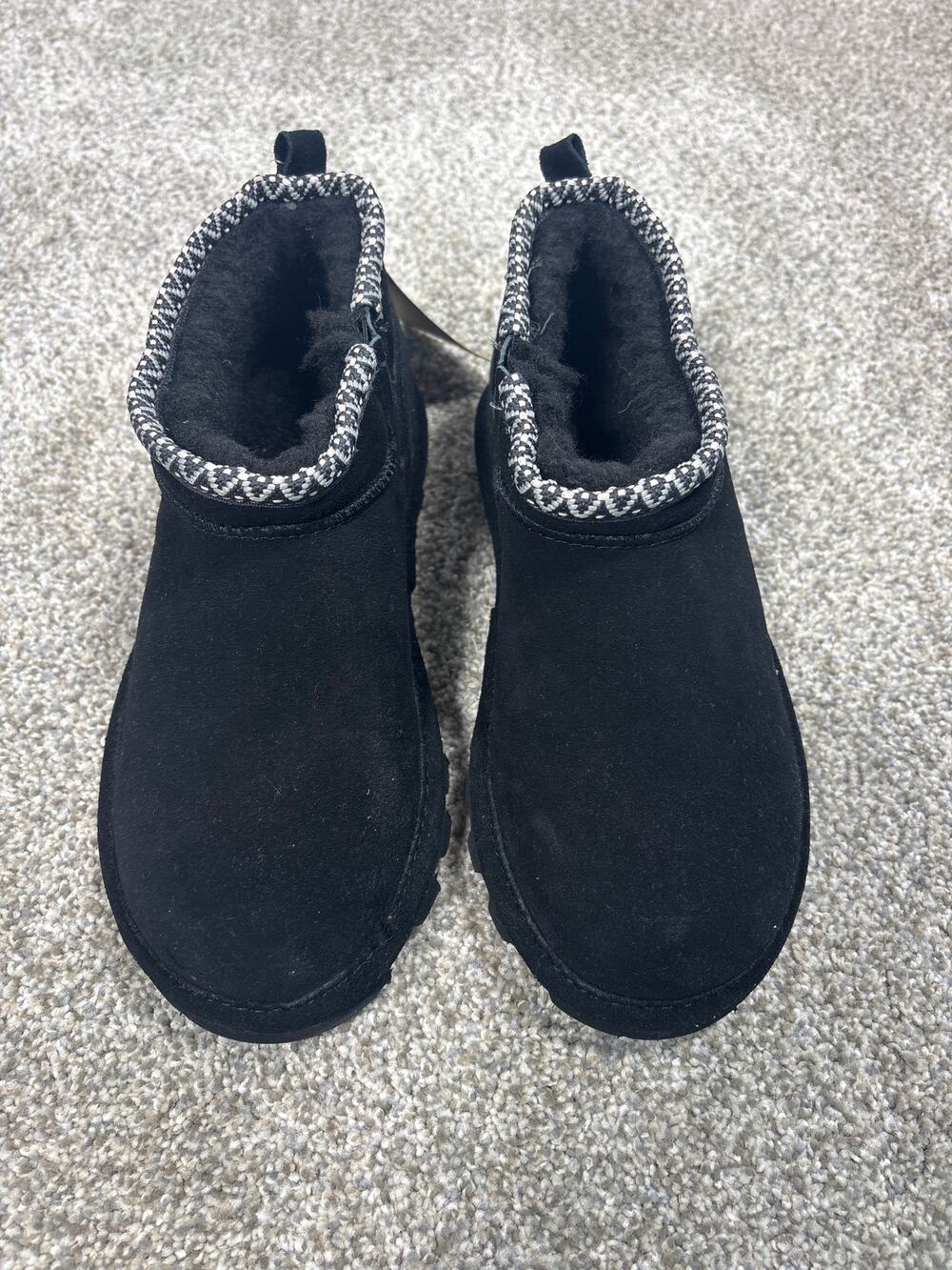 New! Bearpaw Super Shorty Deco Suede Ankle Boots size Youth 5